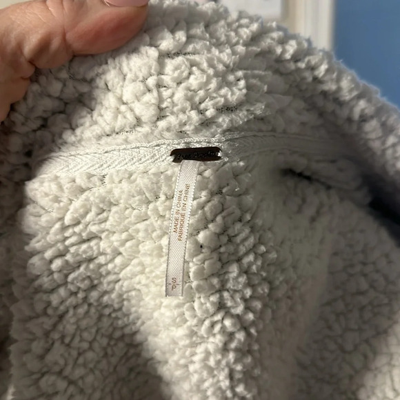 Free People Josephine Fleece Lined Jacket 
Grey/White Combo 
Size SMALL - Picture 8 of 9
